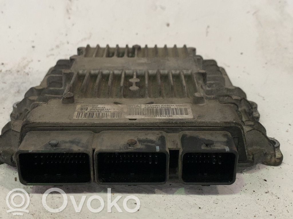 Engine control unit/module ECU   1943GW