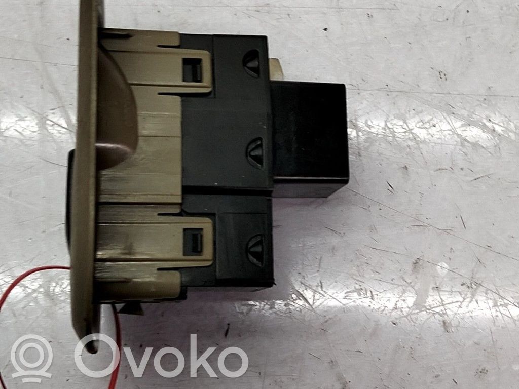 Interruptor del elevalunas eléctrico   30658696