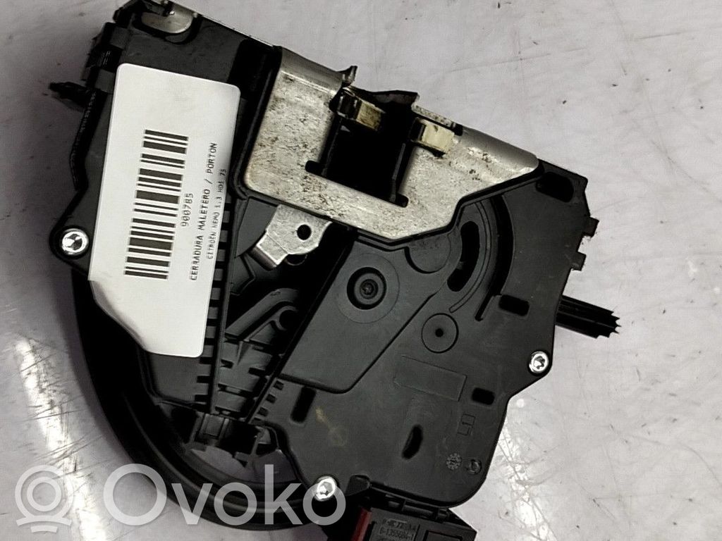 Tailgate lock latch   8726X9