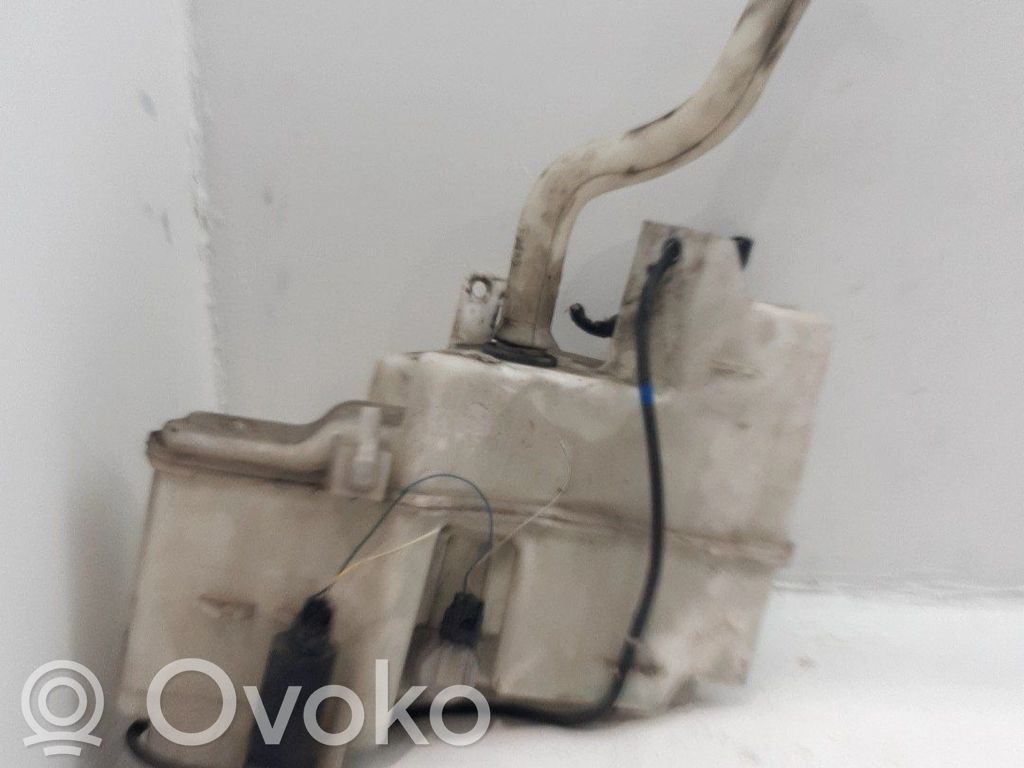 Toyota Corolla E110 Wischwasserbehälter 