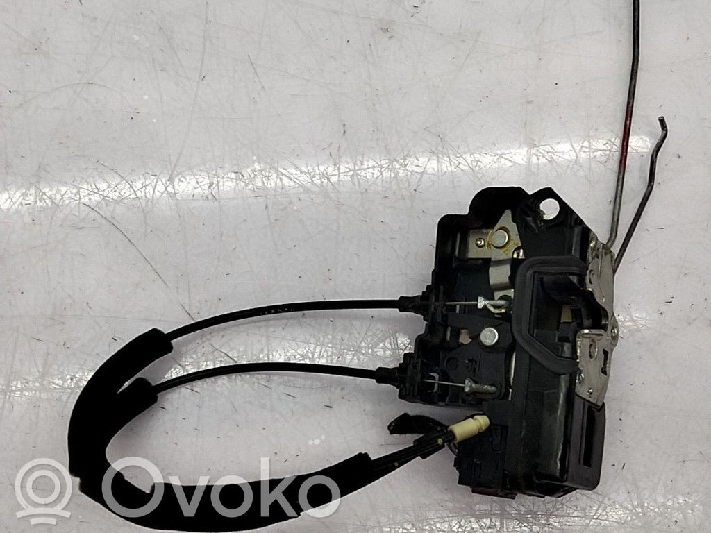 Priekšpusē slēdzene   94551316