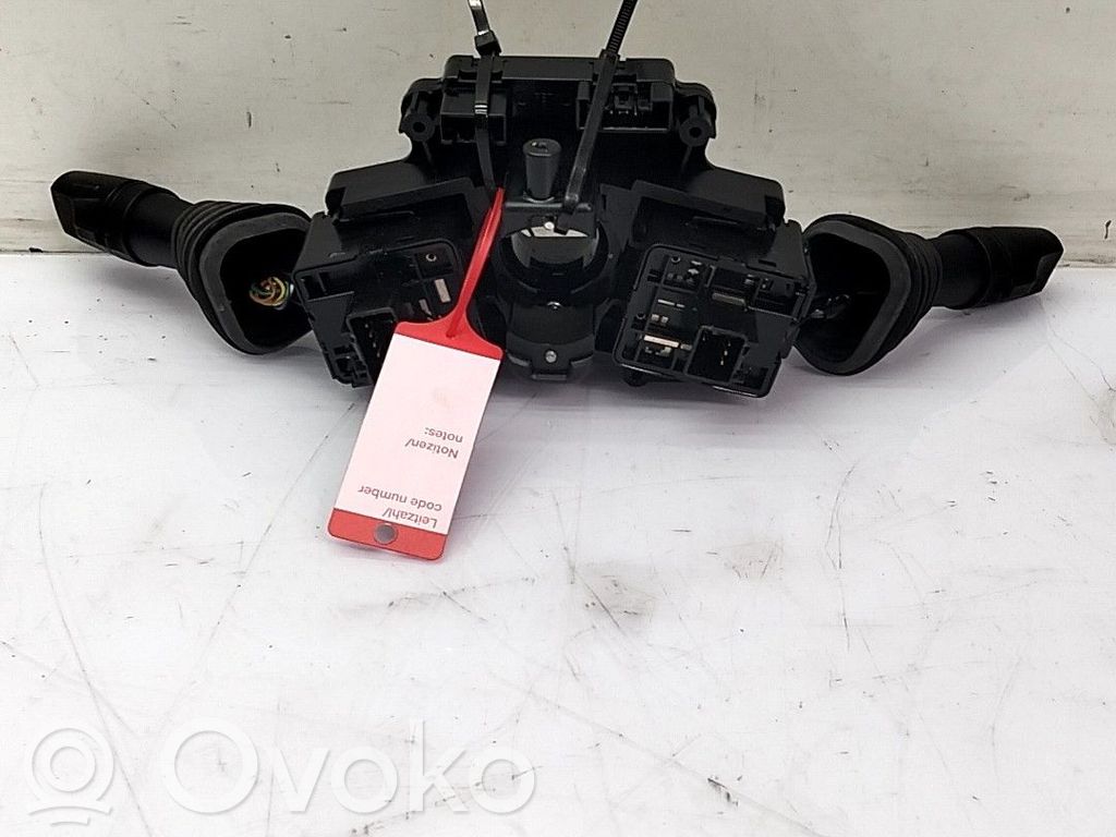 Boutons / interrupteurs volant   95224540,96628524,96628507