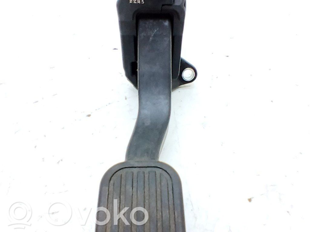Toyota Corolla E110 Pedale dell’acceleratore 