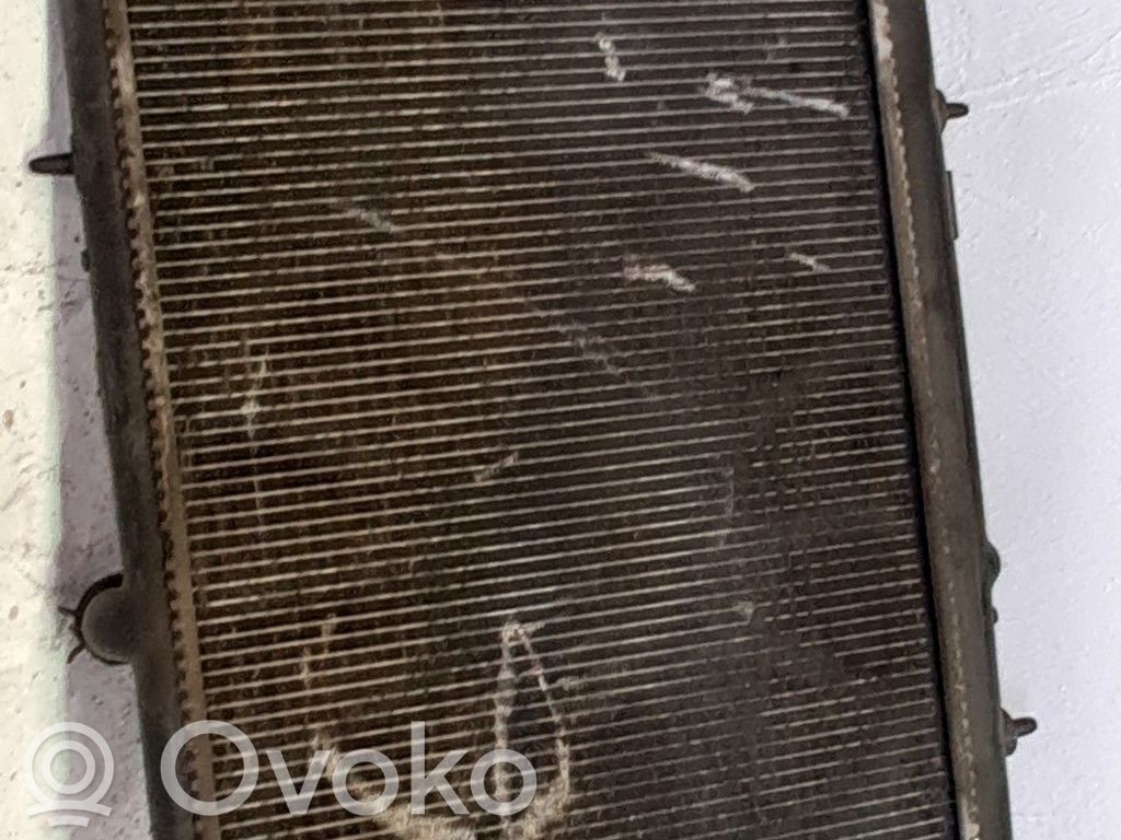 Radiateur de refroidissement   1330Y5