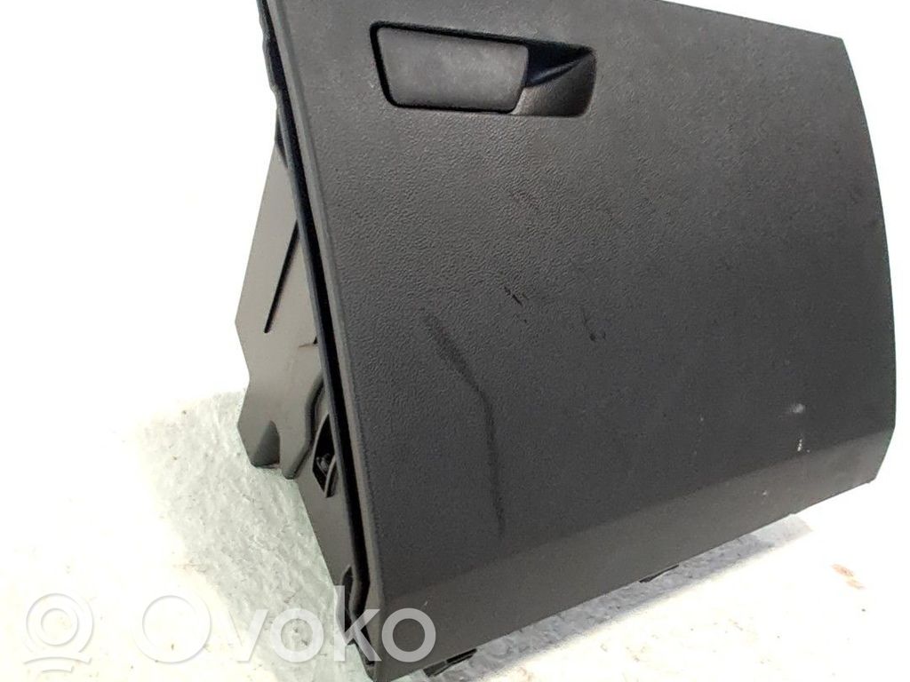 Handschuhfach   5F1857095KVS9