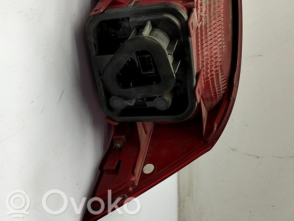 Volkswagen PASSAT B3 Lampada fanale posteriore 
