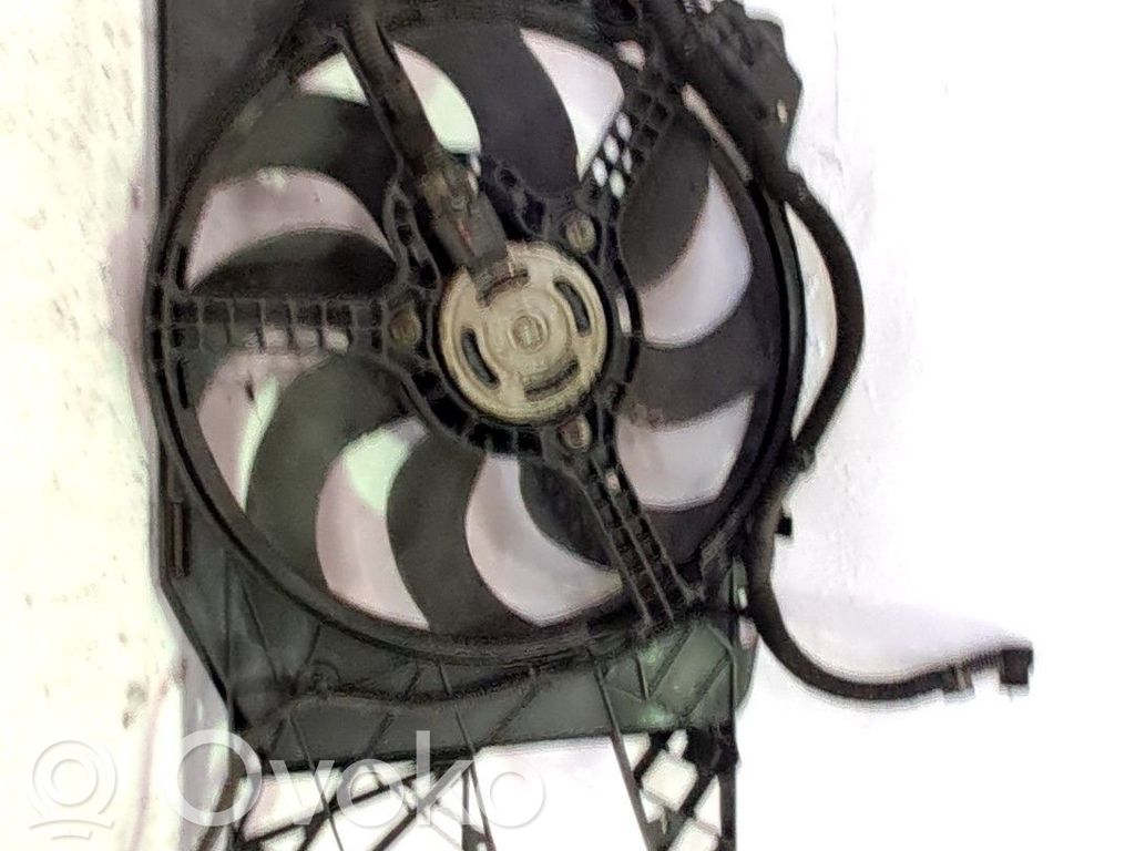 Opel Corsa D Ventilador de refrigeración 