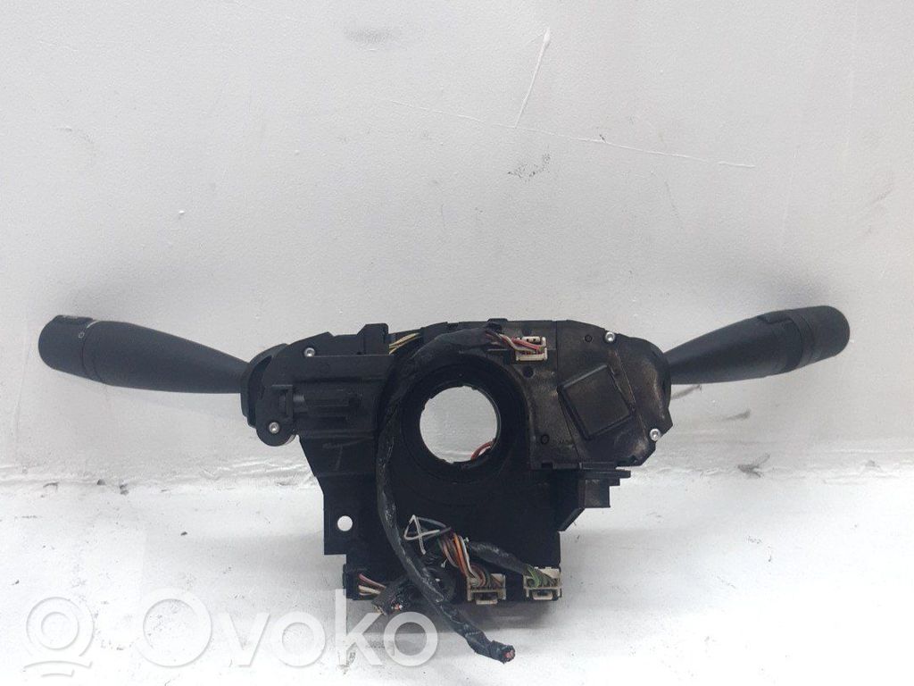 Dodge Avenger Steering wheel buttons/switches 