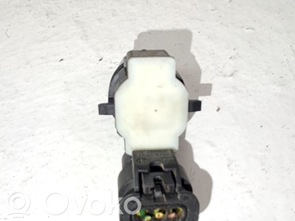 Sensor de aparcamiento PDC   66202220675