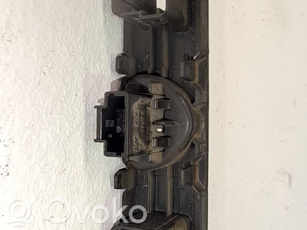 Botón interruptor de luz de peligro   8200442723
