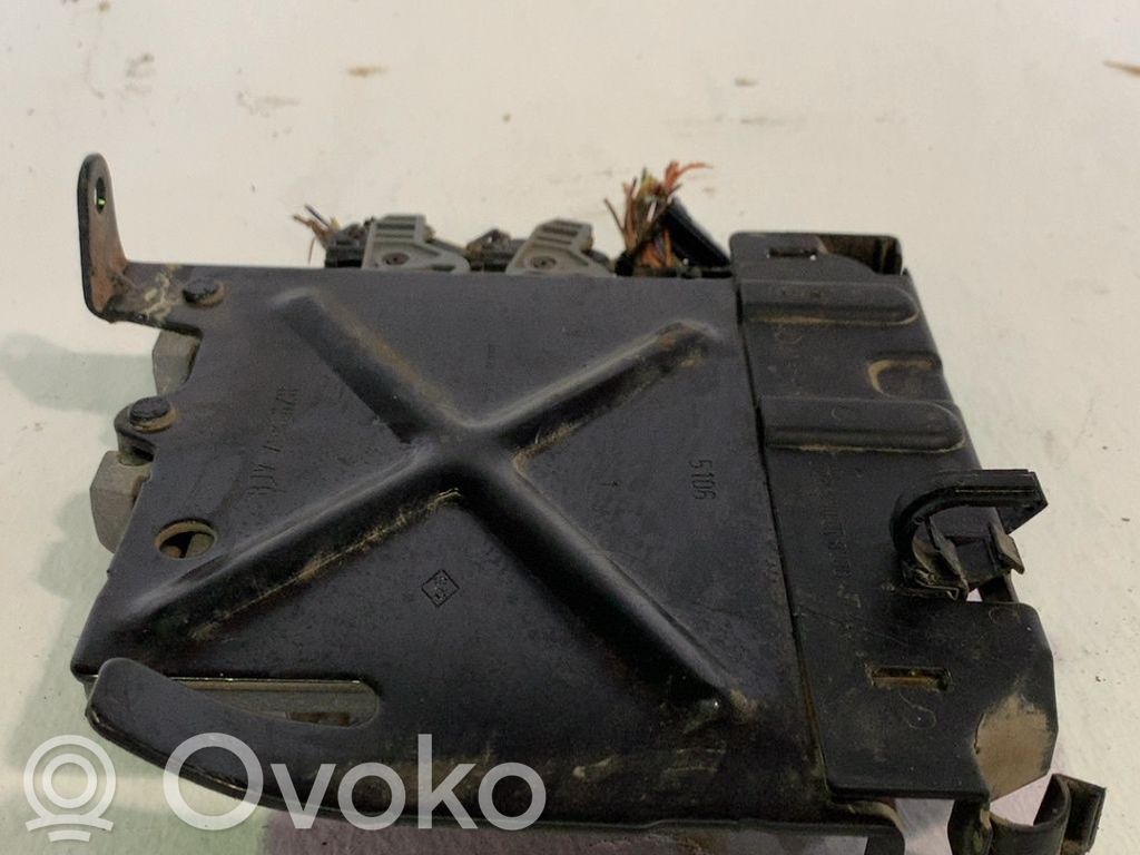 Engine control unit/module ECU   8200546983