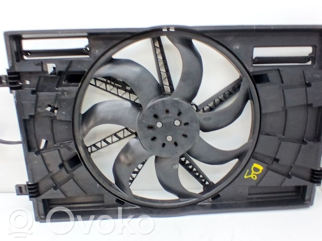 Volkswagen PASSAT B7 Ventilador de refrigeración 
