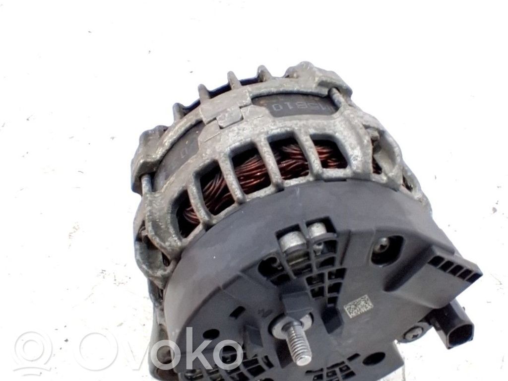 Alternador   04L903023T