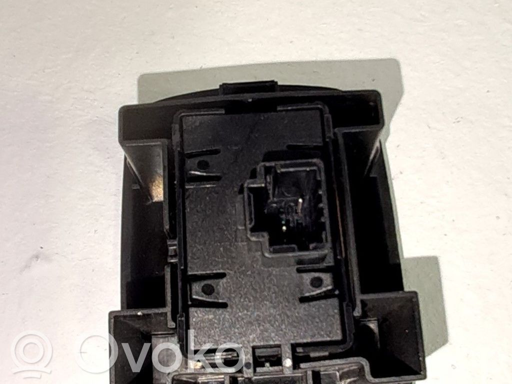Interrupteur commade lève-vitre   A4539056000