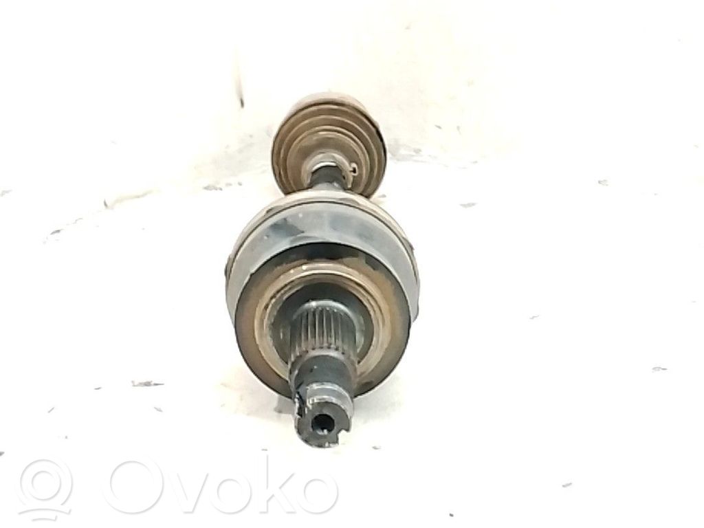 Etuvetoakseli   52116196