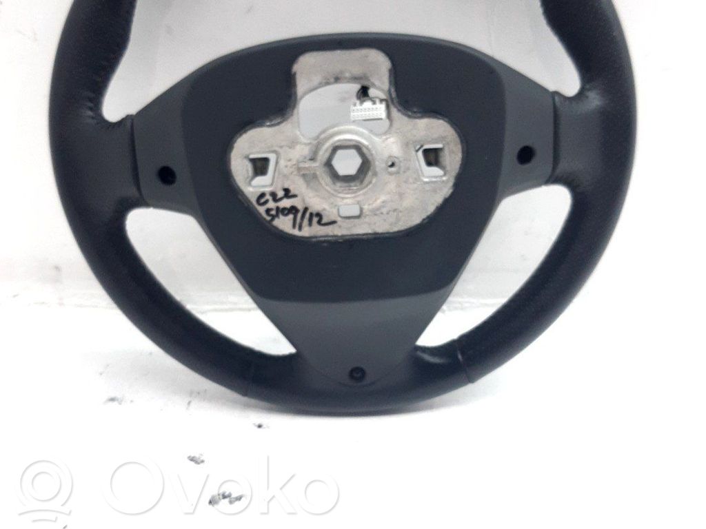 Ohjauspyörä   2067873,C1BB3600LB3ZHE
