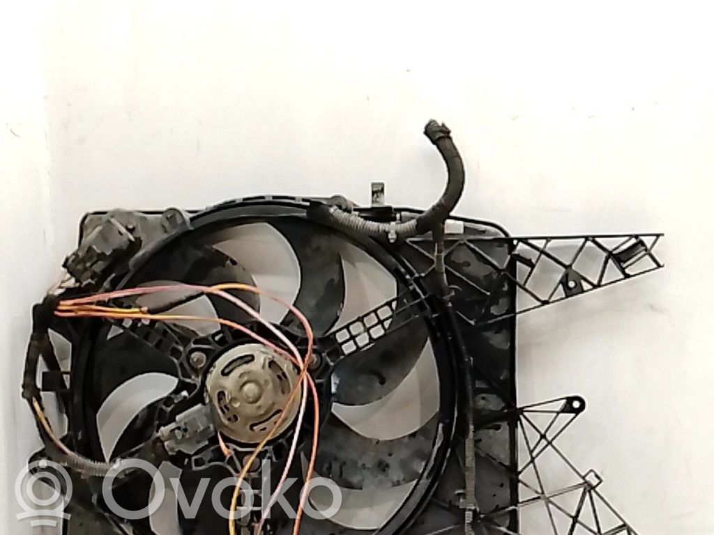Opel Corsa D Ventilador de refrigeración 
