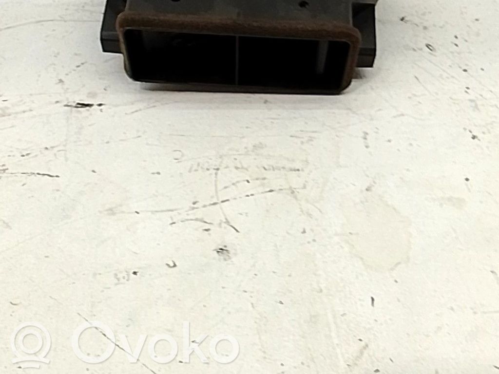 Opel Meriva B Rejilla de ventilación central del panel 