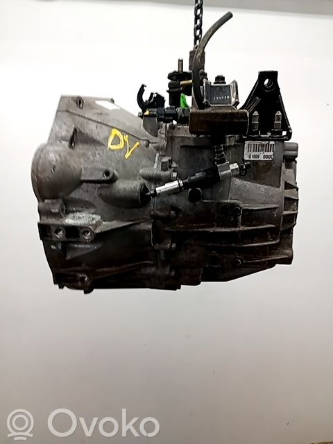 5 Gang Schaltgetriebe   430003B000,D4HAAU251028