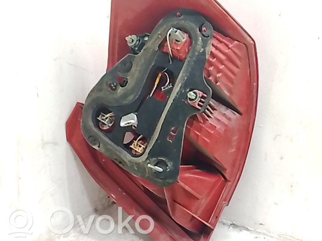 Lámpara de faros/luces traseros   8156112A00
