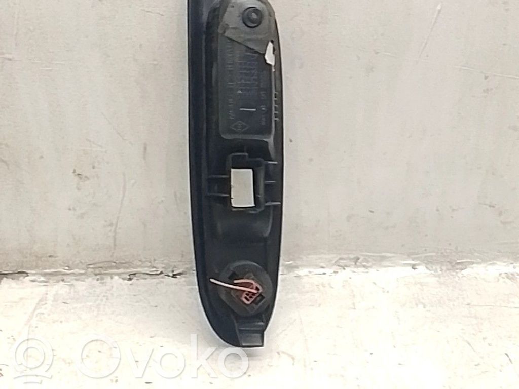 Comutator comandă geamuri electrice   7700410199