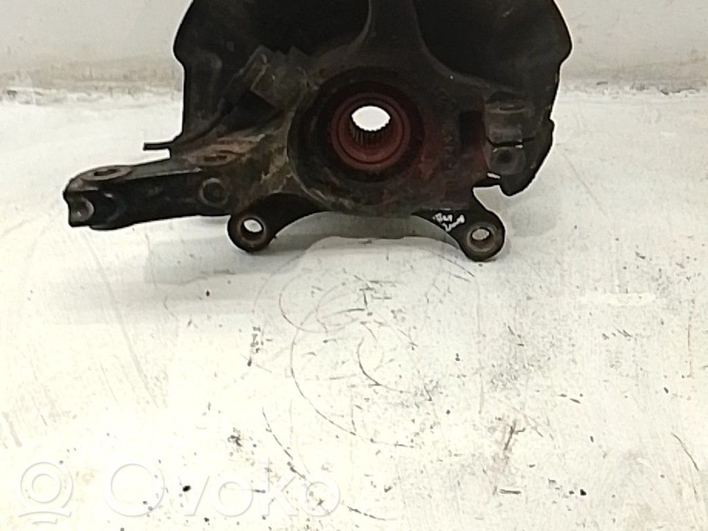 Achsschenkel vorne   4511162J10000