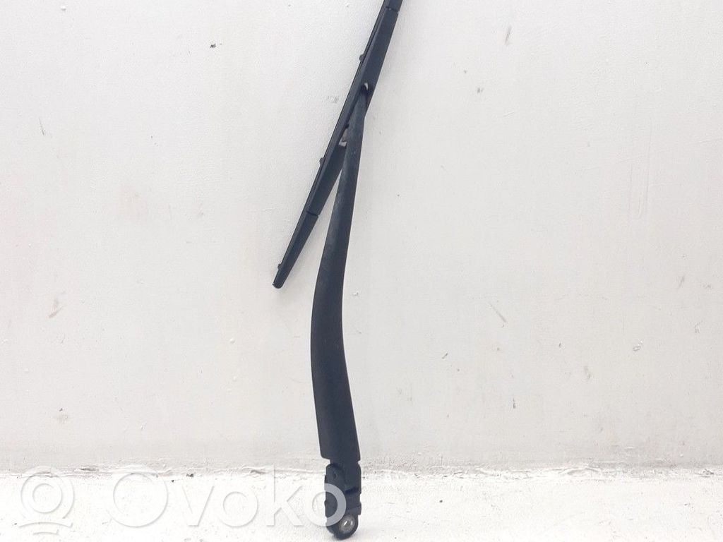 Toyota Corolla E120 E130 Ramię wycieraczki szyby tylnej 