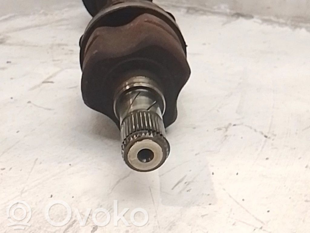 Front driveshaft   13101629