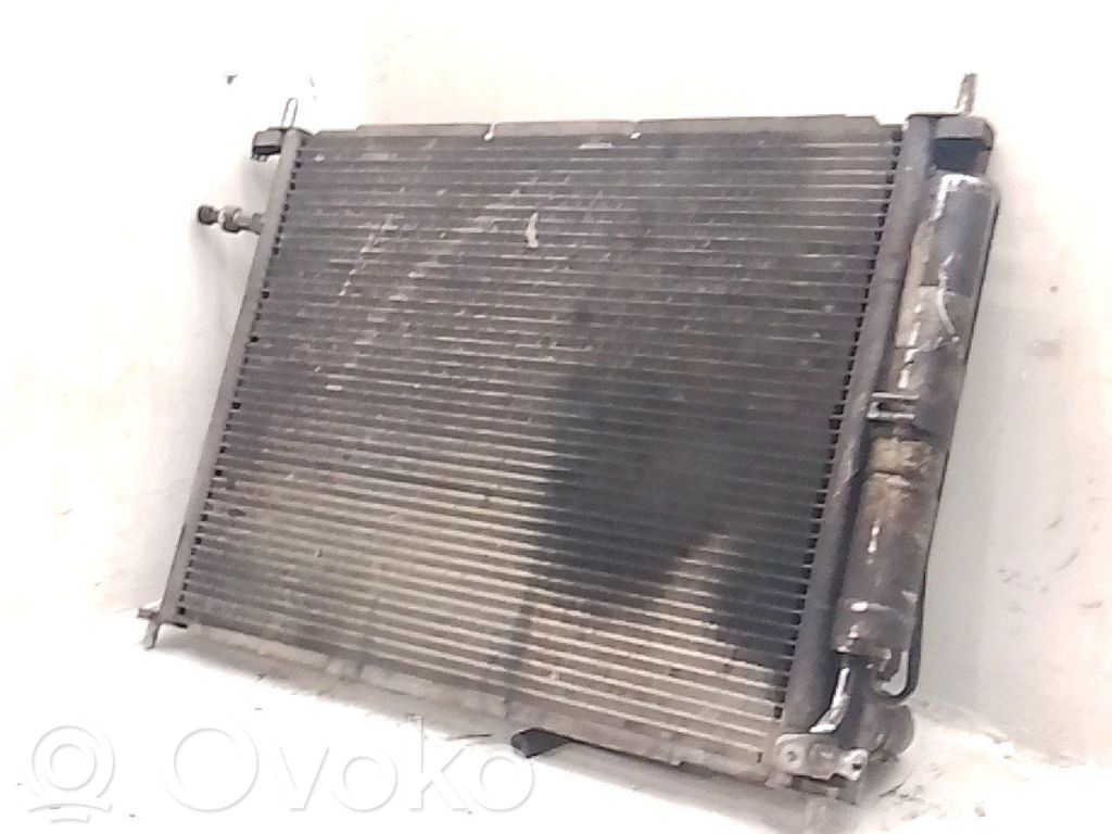 Renault Clio III Radiateur de refroidissement