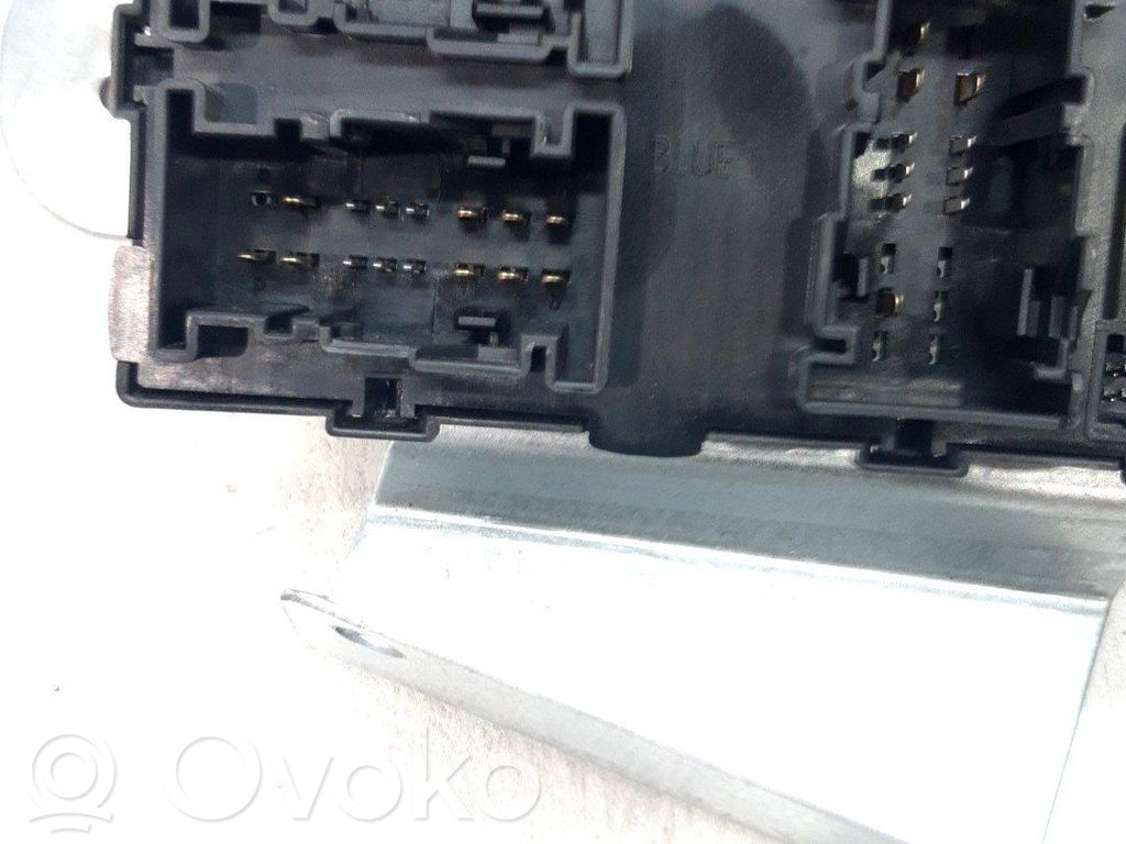 Unidad de control/módulo de carrocería central   2109391,DN1T15K600JG