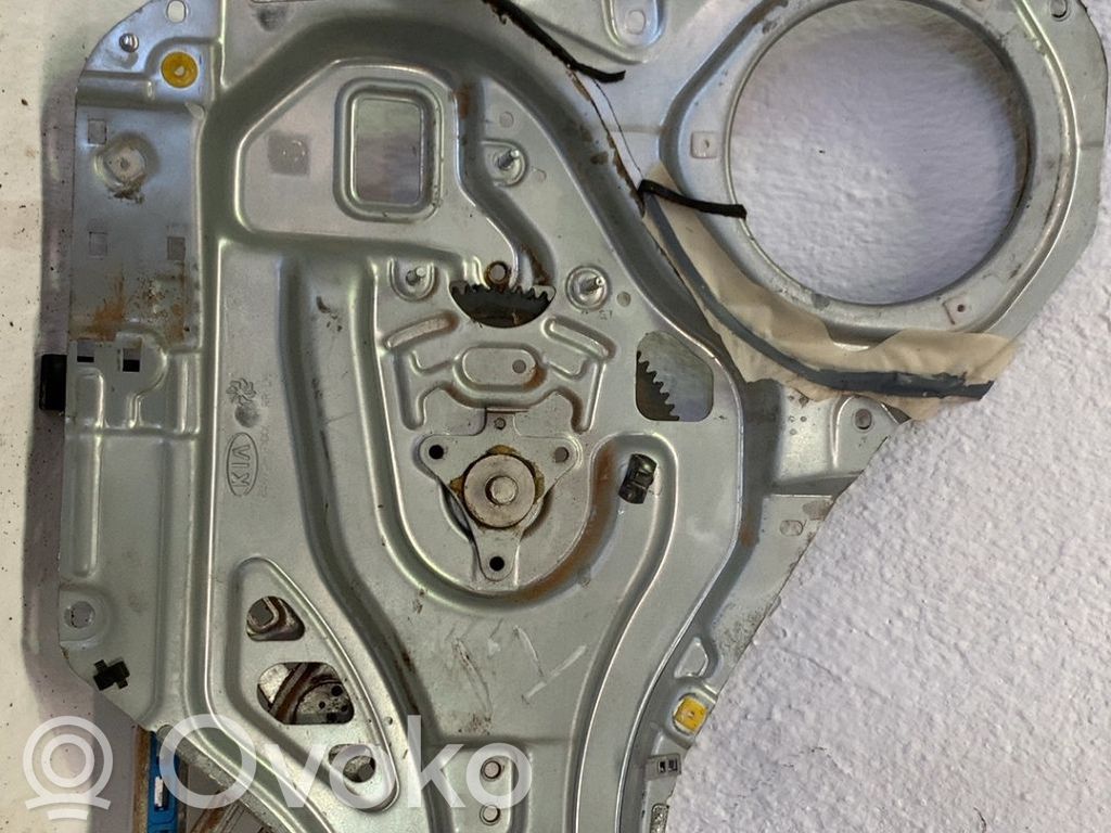 Regulador de ventanilla eléctrico de puerta delantera   834011F010
