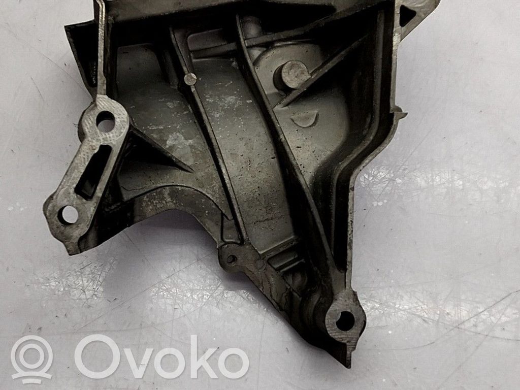 Engine mount bracket   04C199207G