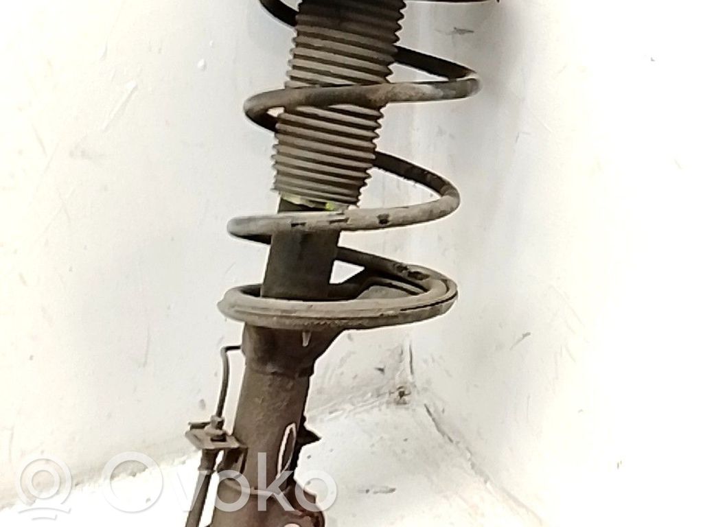 Etuiskunvaimennin   546612F100