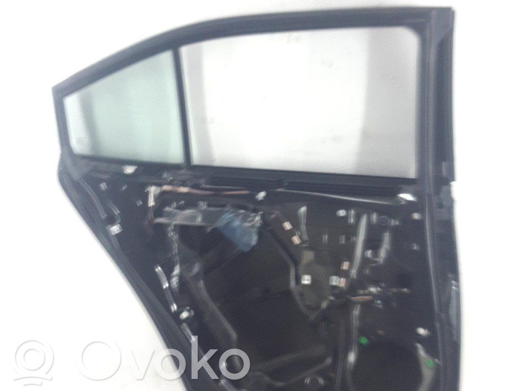 Toyota Corolla E110 Portiera posteriore