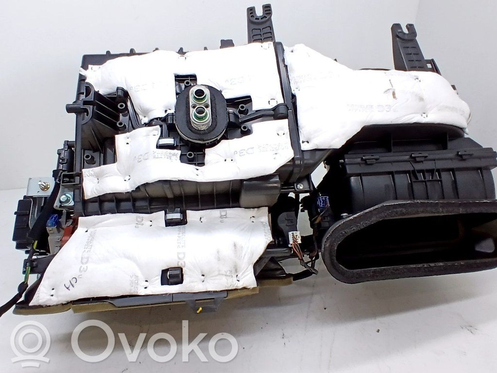 KIA Ceed Montaje de la caja de climatización interior 