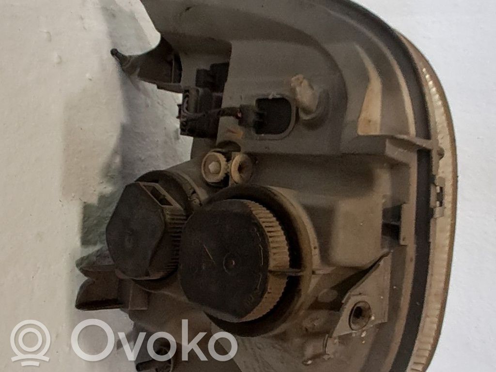 Phare frontale   8200163516