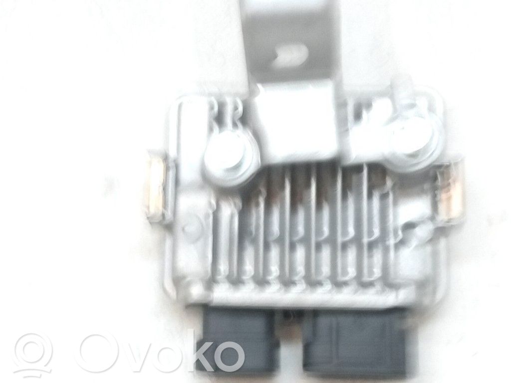 Toyota Yaris Modul de control caroserie central 