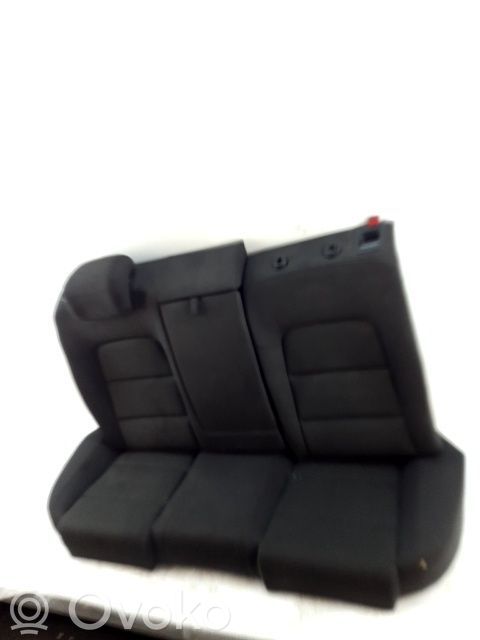 Dritte Sitzreihe   8T8885305