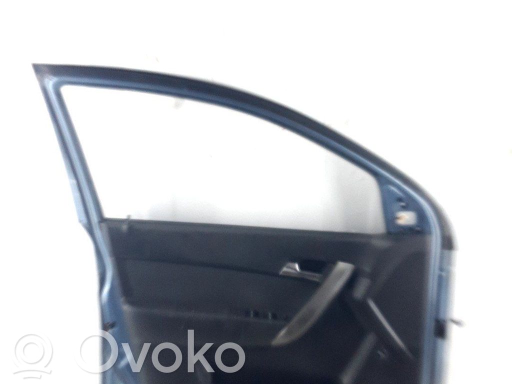 Chevrolet Aveo Puerta delantera 