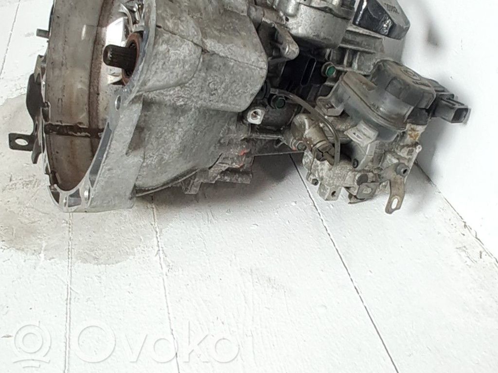 KIA Rio Caja de cambios manual de 5 velocidades 