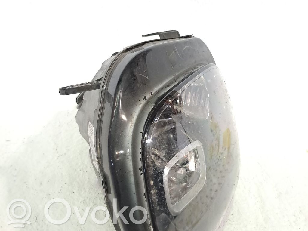 Scheinwerfer   YQ00052980