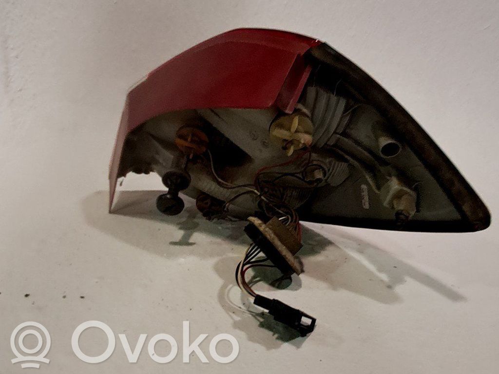 Skoda Fabia Mk2 (5J) Takavalon polttimo 