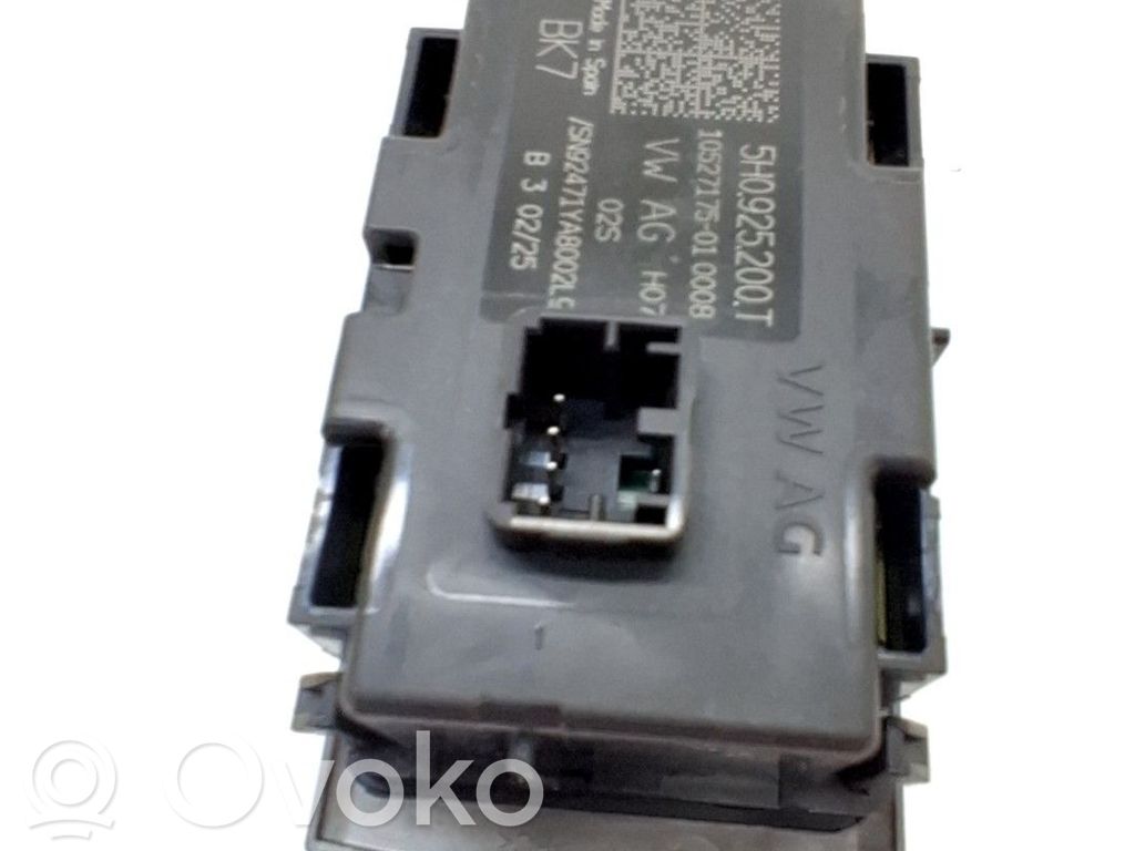 Comutator lumini pericol   5H0925200TVKE