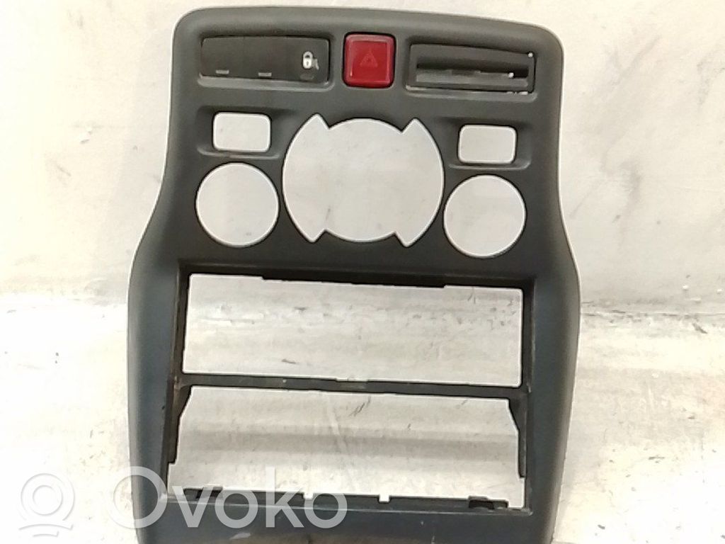 Botón interruptor de luz de peligro   6242PZ