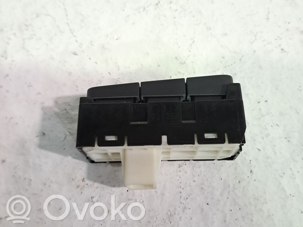 Toyota Yaris Boutons / interrupteurs volant