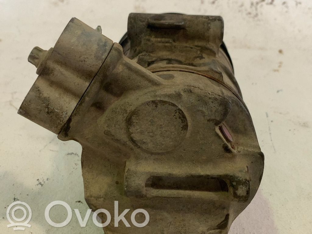 Ilmastointilaitteen kompressorin pumppu (A/C)   39006351