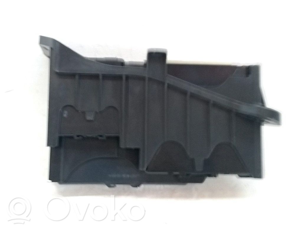 Modul de control caroserie central   82877K0010