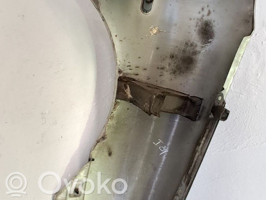 Seat Cordoba (6K) Contur aripă față 