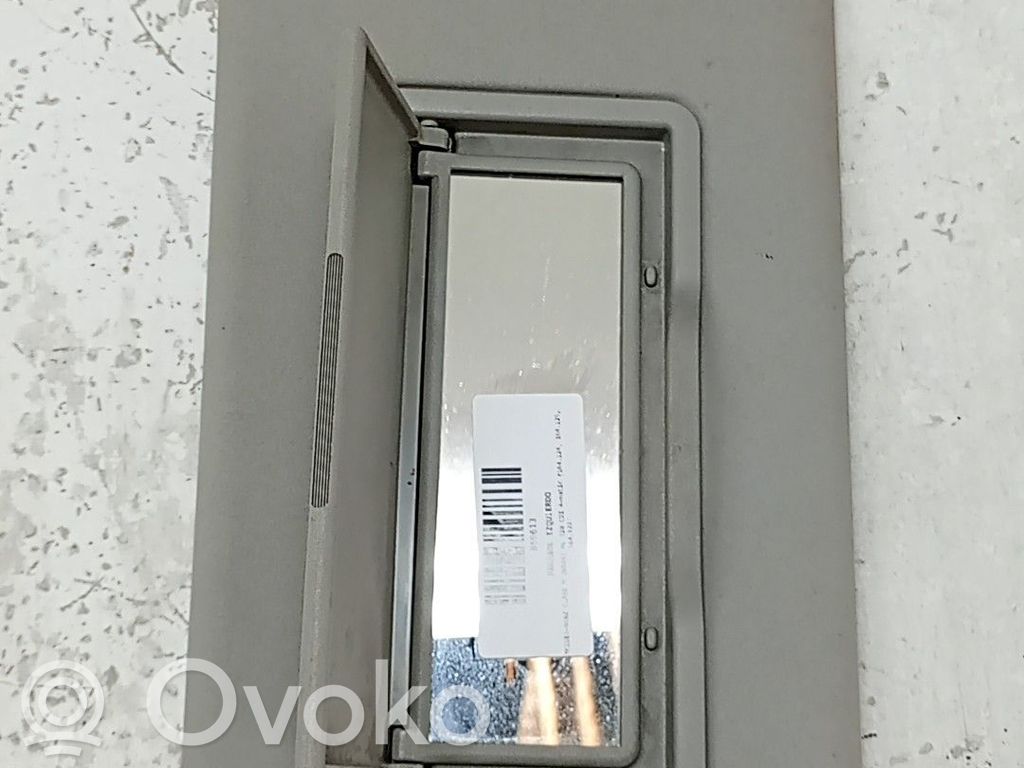 Häikäisysuoja   A1648100710