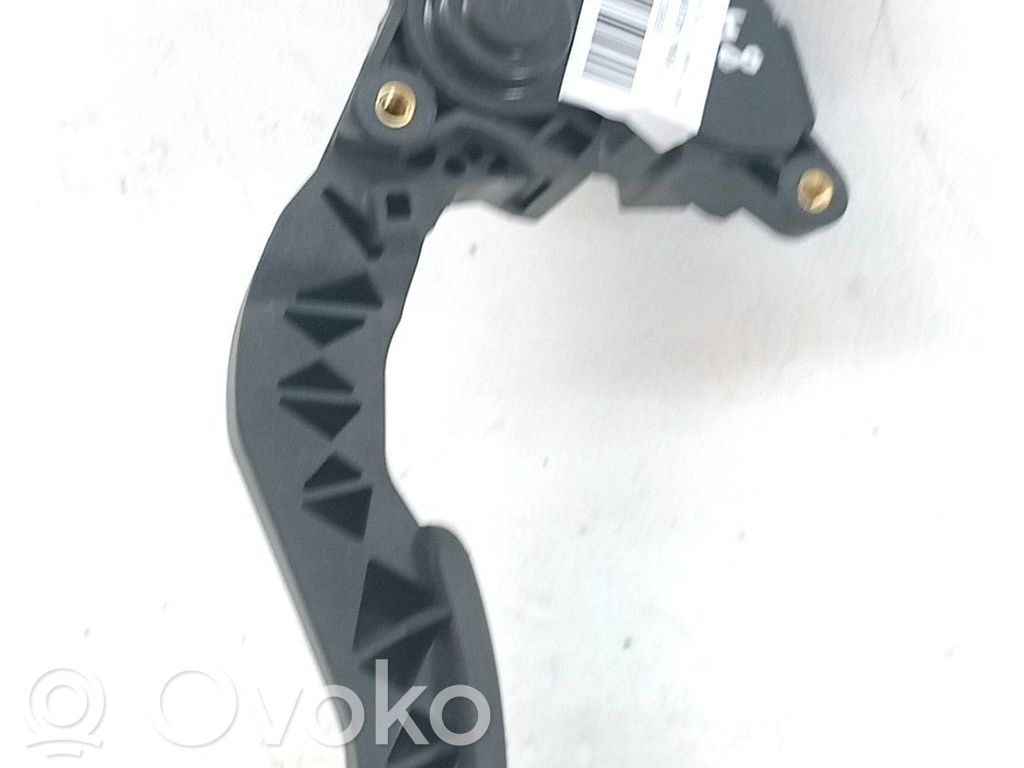 Pédale d'accélérateur   180020022R